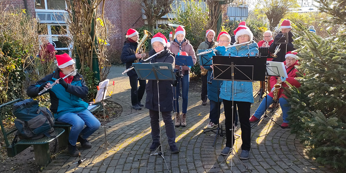 Weihnachtsmusik im Sonnenschein 